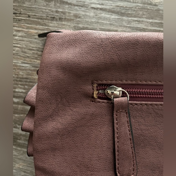 Big Buddha Flower Clutch - Picture 7 of 7